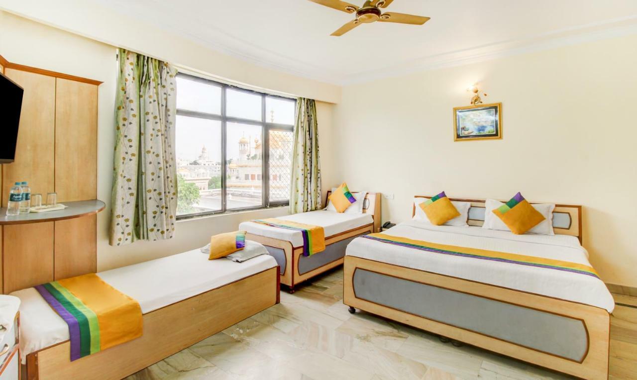 Treebo Trip Sonachi Hotels 암리차르 외부 사진